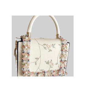 Trendy Decorated Flower White Bag